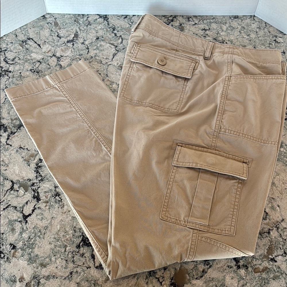 L.L. Bean Tan Straight Leg Cargo khaki pants